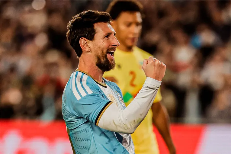 Messi se despidió de la Selección con un gol en el 3-0 ante Benín