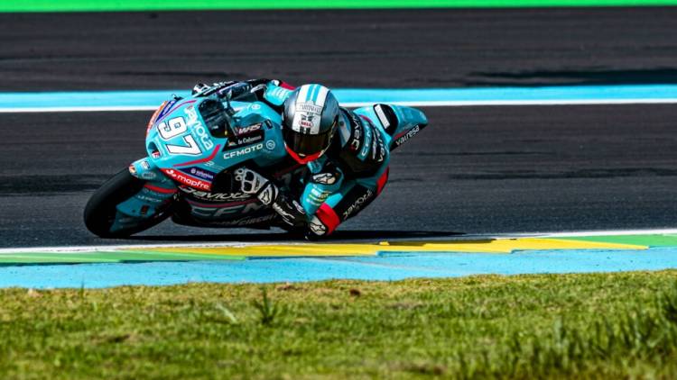 Marco Morelli logró su primer podio en Moto3 con un 2° puesto en Brasil