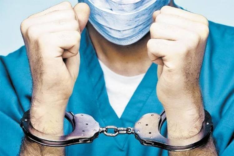 MENDOZA: DETUVIERON A UN MÉDICO CIRUJANO POR LA MUERTE UN HOMBRE EN EL 2013