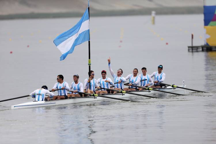 EL REMO SUMÓ MÁS MEDALLAS, UNA DE ORO EN UNA GRAN DEFINICIÓN