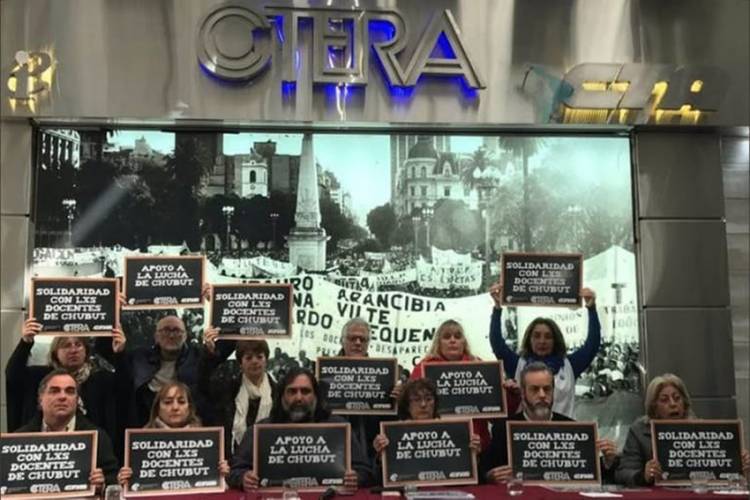 CTERA CONVOCA A UN PARO NACIONAL DE DOCENTES POR LA AGRESIÓN QUE RECIBIERON TRABAJADORES DE CHUBUT