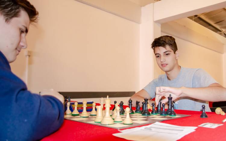ÚLTIMO TORNEO DEL AÑO DE AJEDREZ: ARRANCÓ EL ABIERTO PUNTANO “UNIVERSIDAD DE LA PUNTA”