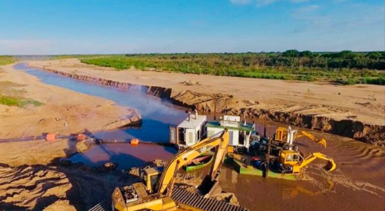 EN SALTA SIGUEN LAS OBRAS EN EL RÍO PILCOMAYO 