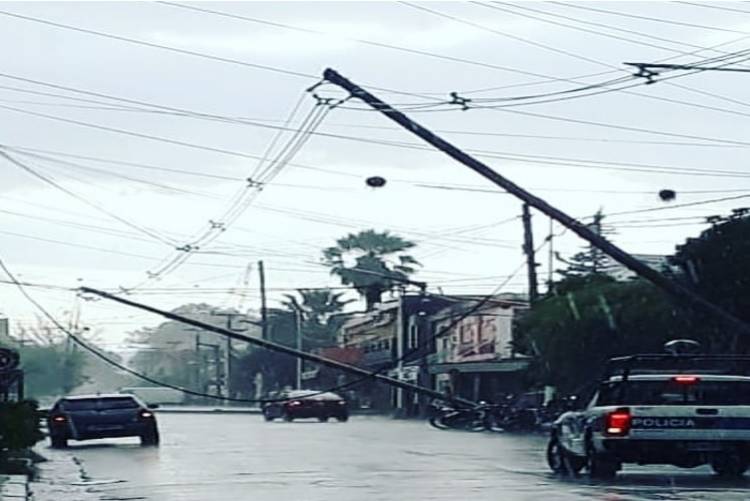 UN FUERTE TEMPORAL PROVOCÓ DESTROZOS EN SALTA