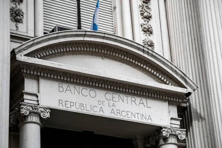 EL BANCO CENTRAL RESTABLECE MEDIDAS DE SEGURIDAD EN LAS SUCURSALES BANCARIAS A UNA SEMANA DEL VIOLENTO CRIMEN DEL CAJERO
