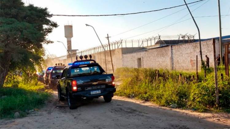 YA SON CINCO LOS MUERTOS POR LOS MOTINES EN LAS CÁRCELES SANTAFESINAS DE LAS FLORES Y CORONDA