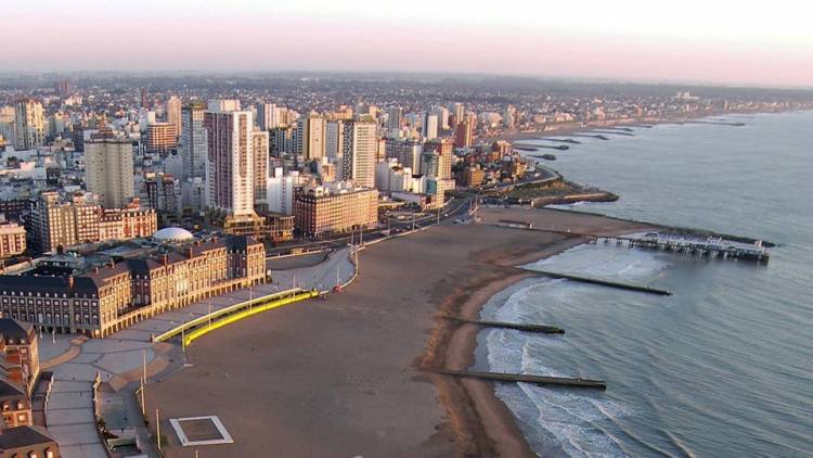 LA FELIZ MANTIENE LA CURVA DE CONTAGIOS BAJA CUANDO FALTA UN MES PARA EL INGRESO DE TURISTAS