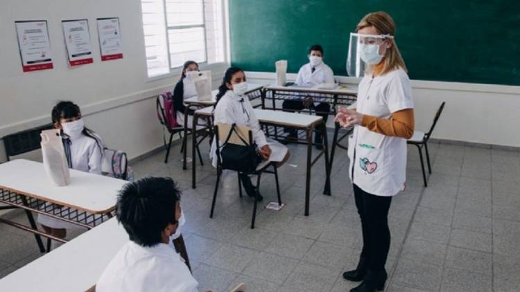 SANTA FE ELEVÓ PROPUESTA AL CONSEJO FEDERAL DE EDUCACIÓN DE INICIAR CLASES EL 15 DE MARZO