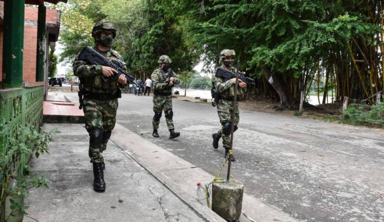 EN LA FRONTERA DE COLOMBIA Y VENEZUELA HAY ENFRENTAMIENTOS ARMADOS
