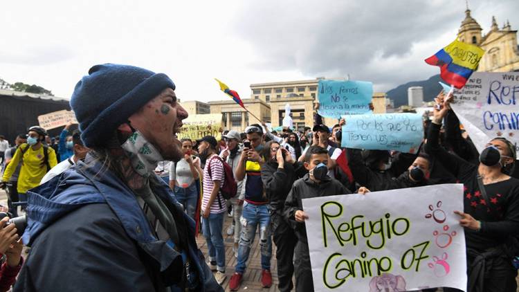 COLOMBIA: AL MENOS 17 MUERTOS Y 800 HERIDOS EN CINCO DÍAS DE DISTURBIOS EN TODO EL PAÍS