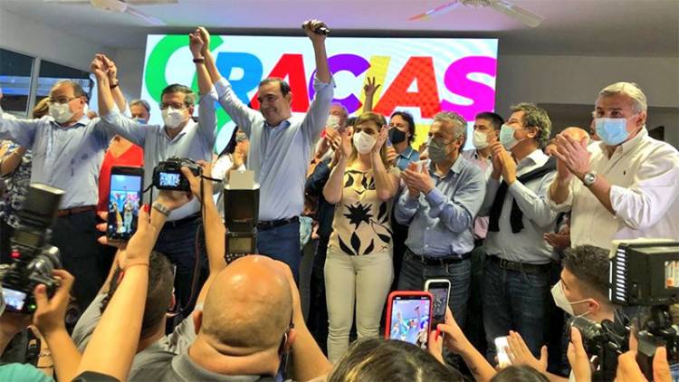CON MÁS DE 75%. VOTOS VALDÉS FUE REELECTO COMO GOBERNADOR EN CORRIENTES POR UNA AMPLIA VENTAJA