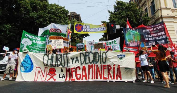 TRAS LAS MARCHAS EN CONTRA, CHUBUT DEROGARÁ LA LEY DE ZONIFICACIÓN MINERA Y CONVOCARÁ A UN PLEBISCITO