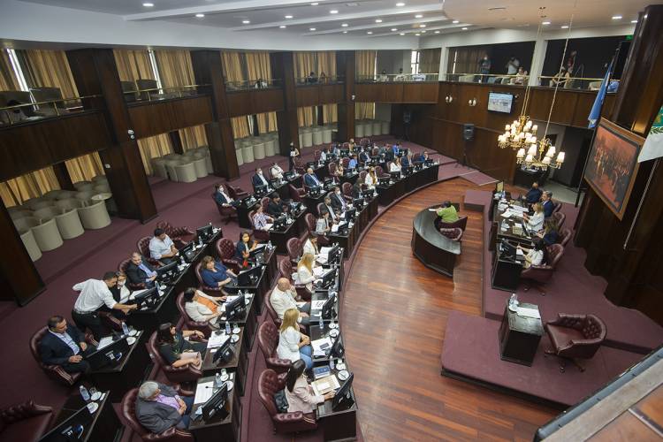 EN SESIÓN EXTRAORDINARIA LA CÁMARA DE DIPUTADOS DE SAN LUIS LE DIO SANCIÓN DEFINITIVA A LA NUEVA LEY DE MINISTERIOS