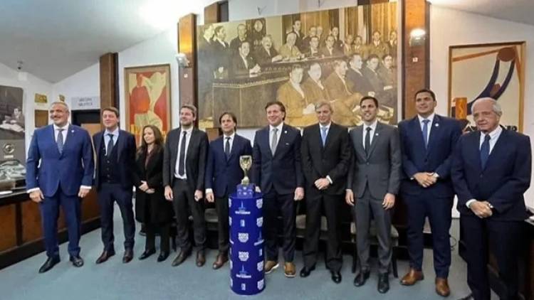 FÚTBOL: OFICIALIZAN CANDIDATURA DE ARGENTINA, URUGUAY, CHILE Y PARAGUAY PARA EL MUNDIAL 2030