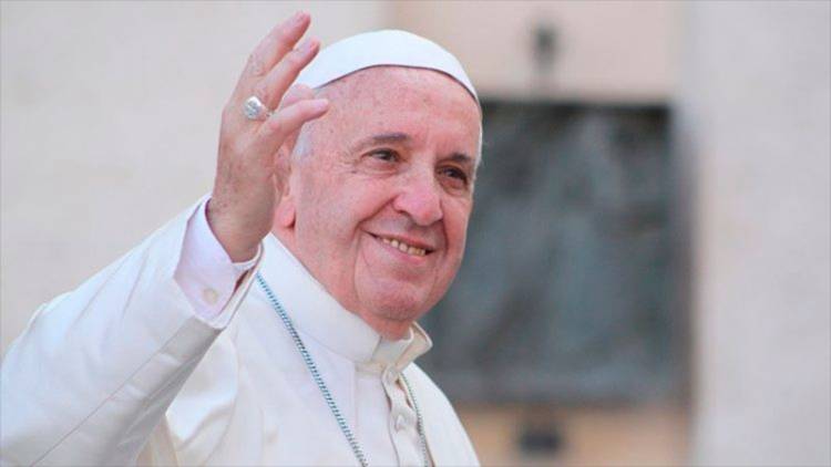 POR SU DÉCIMO ANIVERSARIO COMO PAPA, FRANCISCO PIDIÓ QUE EL MUNDO LE REGALE "PAZ"