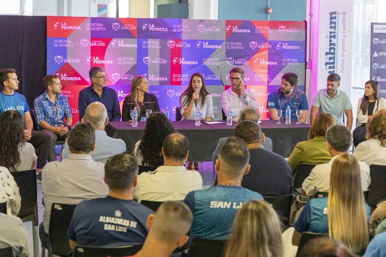 EL GOBIERNO DE SAN LUIS PRESENTÓ EL MUNDIALITO DE FÚTBOL BARRIAL Y PLANES DEPORTIVOS EN TODA LA PROVINCIA