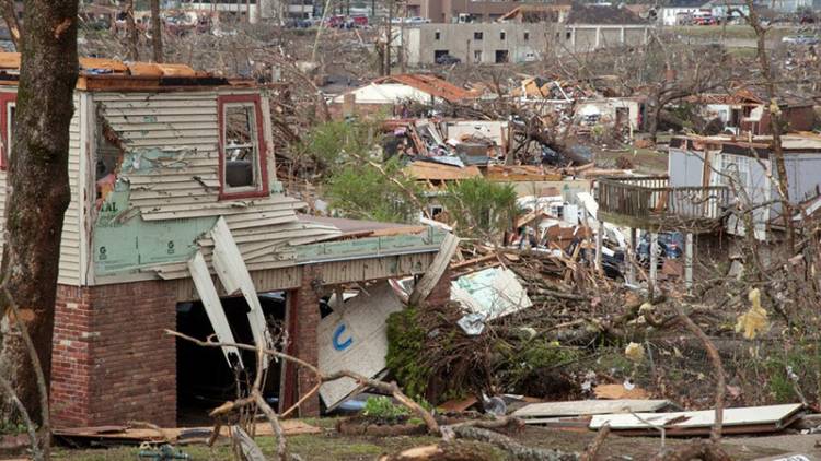 TRAS EL ÚLTIMO REPORTE, ASCIENDEN A 26 LOS MUERTOS POR LAS TORMENTAS Y TORNADOS EN ESTADOS UNIDOS