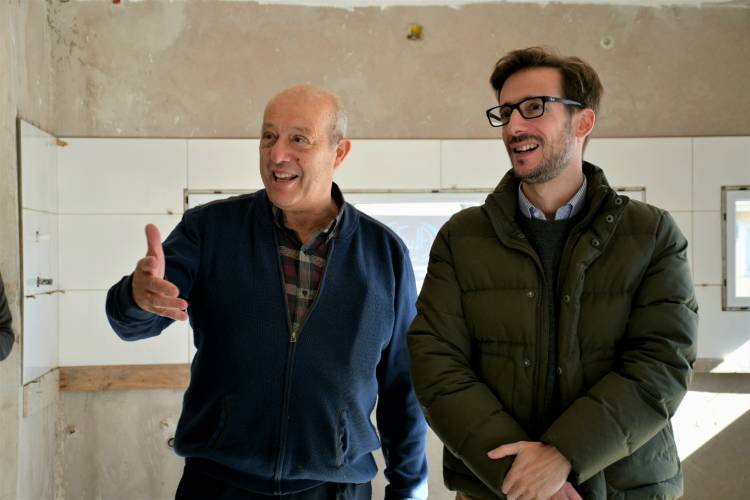 PARTIDO DE MAR CHIQUITA: EL INTENDENTE PAREDI Y EL MINISTRO SIMONE RECORRIERON LAS MÁS DE 100 VIVIENDAS EN CONTRUCCIÓN EN MAR CHIQUITA