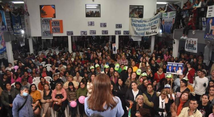 TUCUMÁN: GRAN CONGRESO DE MUJERES EN FAMAILLÁ 