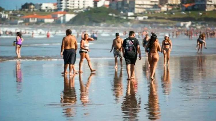 VACACIONES 2024: TURISMO EN CRISIS, LAS CIFRAS DE UNA TEMPORADA DIFÍCIL PARA LA COSTA ATLÁNTICA