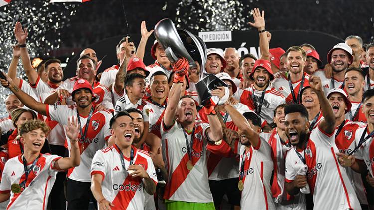 RIVER LO DIO VUELTA ANTE ESTUDIANTES Y ES EL CAMPEÓN DE LA SUPERCOPA ARGENTINA: GOLES DEL 2-1