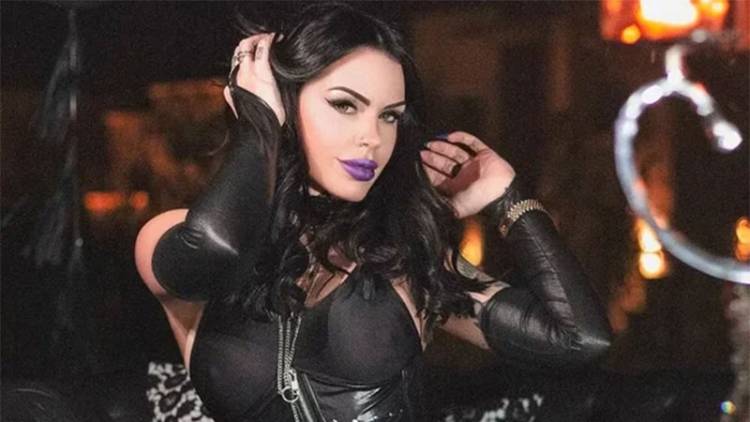 SOFÍA CLERICI SIGUE CON POCA ROPA PERO DE MUCHO VALOR