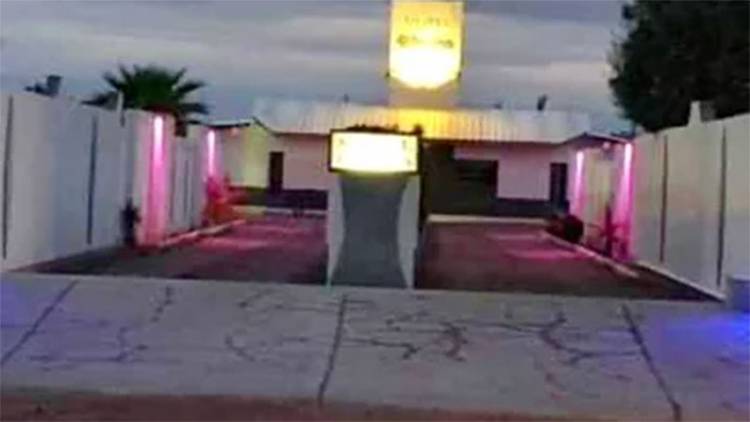 MENDOZA: UN GRUPO DE DELINCUENTES ASALTÓ A CINCO PAREJAS EN UN HOTEL ALOJAMIENTO