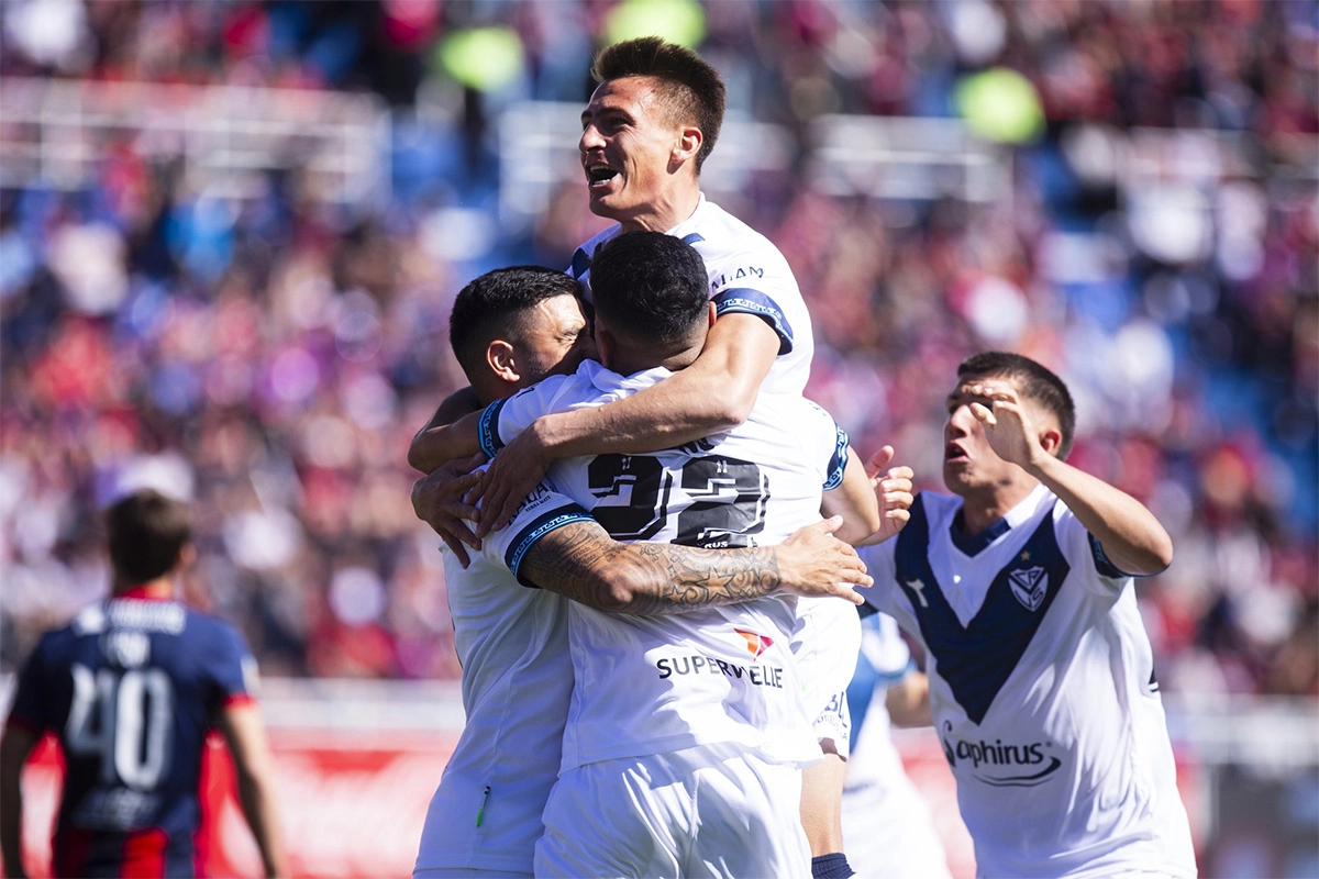 LA LIGA PROFESIONAL PODRÍA TENER GANADOR ESTE FIN DE SEMANA: QUÉ NECESITA VÉLEZ SARSFIELD PARA CONSAGRARSE CAMPEÓN