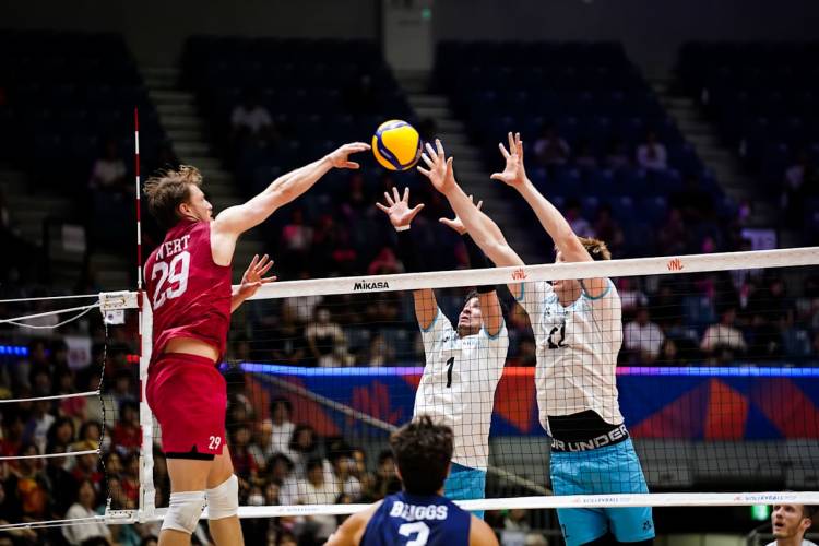 ARGENTINA PERDIÓ ANTE EE.UU. EN LA VNL Y CIERRA ANTE TURQUÍA
