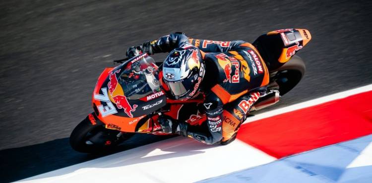 MOTO3: VALENTÍN PERRONE LOGRÓ LA POLE EN EL GP DE SAN MARINO