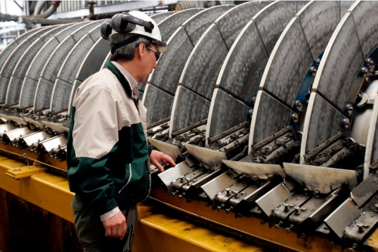 REFORMA LABORAL: CÓMO SERÍAN LAS JORNADAS DE 12 HORAS Y LOS DESCANSOS