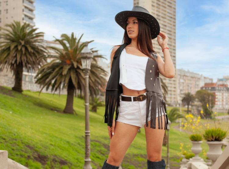 DE MISIONES A BUENOS AIRES Y MAR DEL PLATA: LOS DÍAS INTENSOS DE SAYRA SERDÁN ENTRE PRODUCCIONES, DESFILES Y CREACIÓN DE CONTENIDO