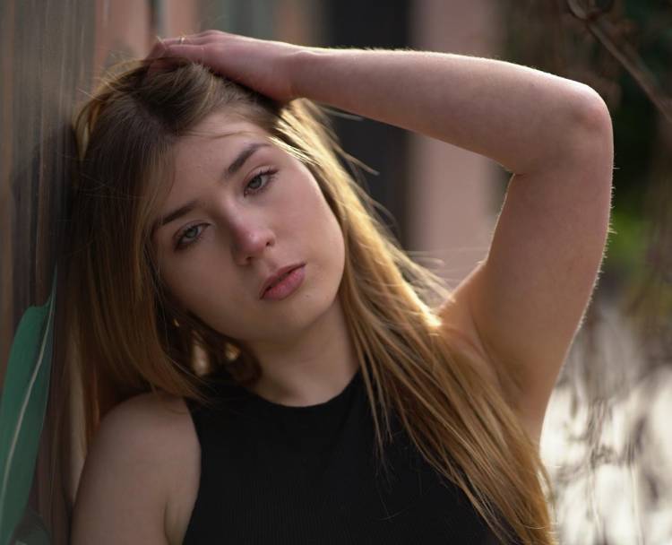 ABRIL ORLANDO: JUVENTUD, TALENTO Y PROYECCIÓN INTERNACIONAL EN EL MUNDO DE LA MODA