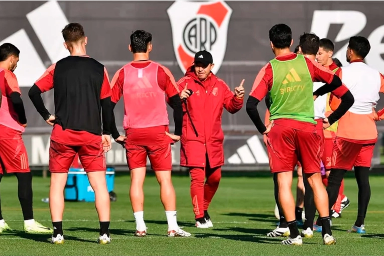GALLARDO DEFINE LA SALIDA DE REFERENTES HISTÓRICOS DE RIVER PARA 2026