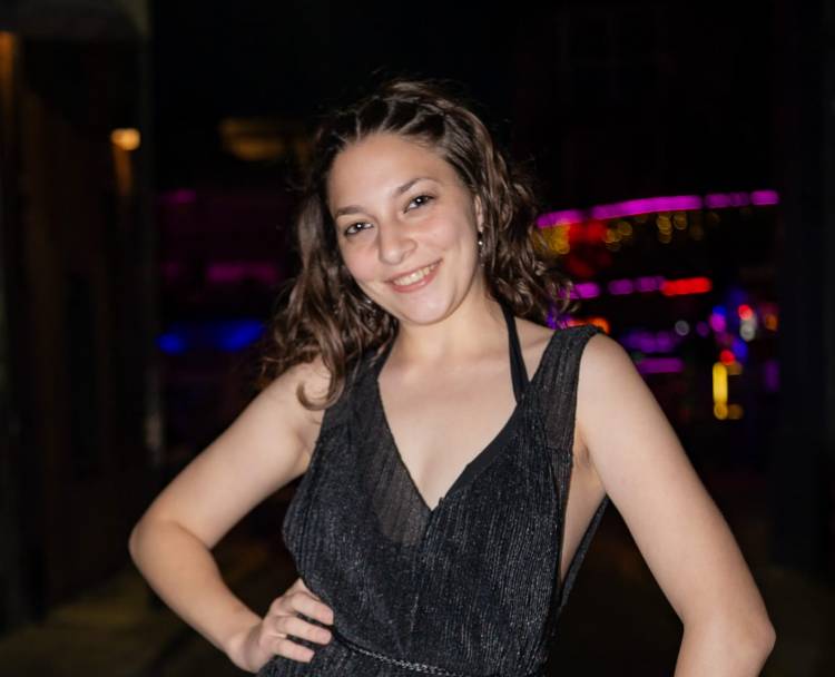 LYNELA EVEMIK NIRA, A LOS 20 AÑOS APUESTA A LA PROFESIONALIZACIÓN Y CONSOLIDA SU CAMINO EN EL MODELAJE ARGENTINO